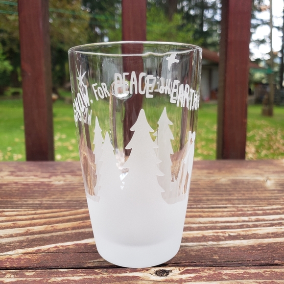 SOLS Starbucks 2009 Etched Glass Coffee Cups [2] - Picture 4 of 12